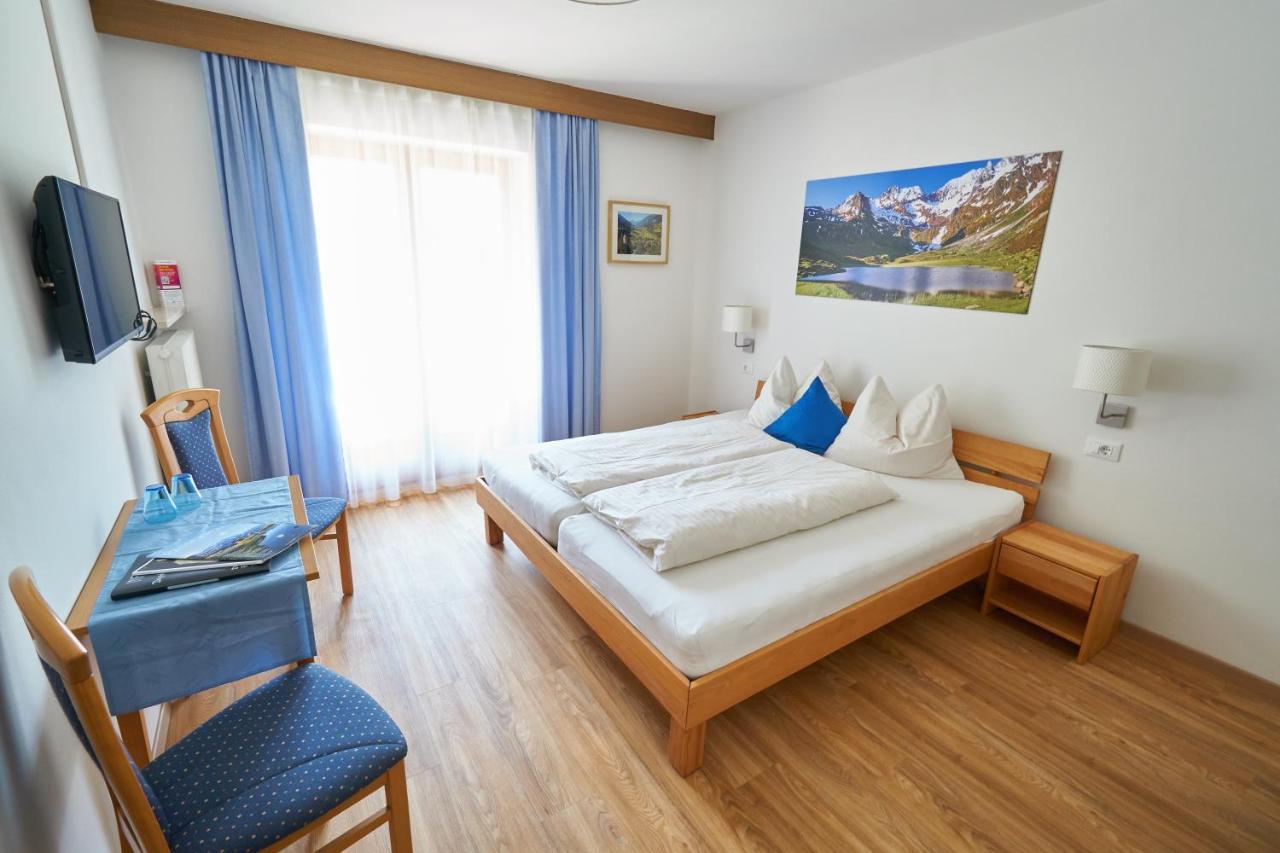 Privatpension Bergkristall San Martino In Passiria  ภายนอก รูปภาพ
