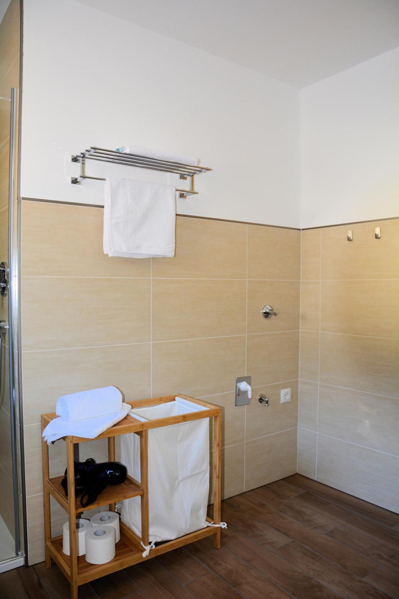 Privatpension Bergkristall San Martino In Passiria  ภายนอก รูปภาพ