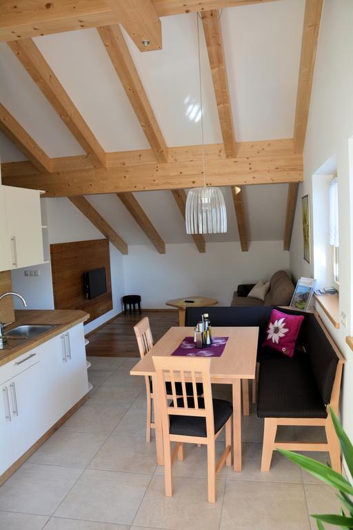 Privatpension Bergkristall San Martino In Passiria  ภายนอก รูปภาพ