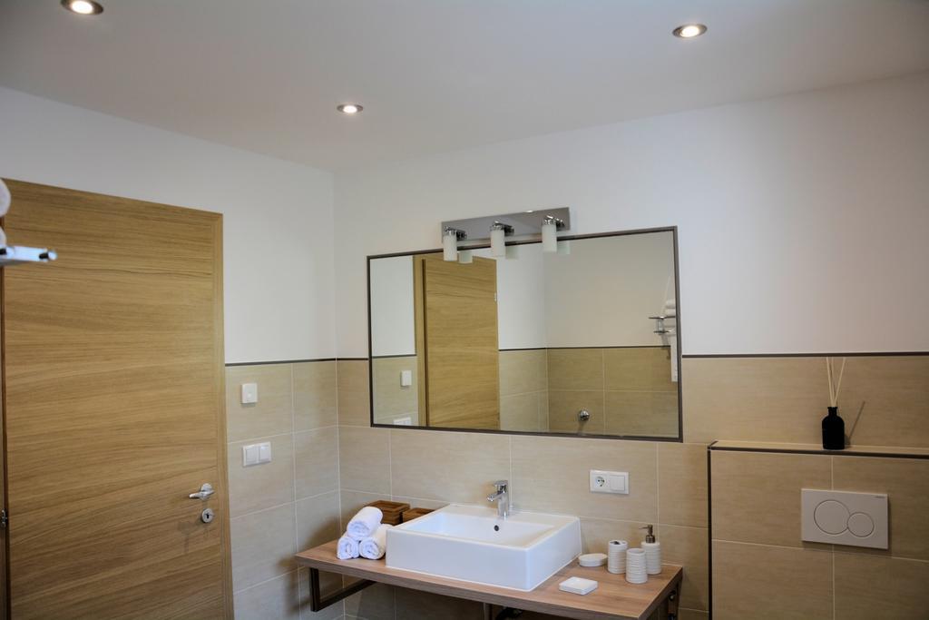 Privatpension Bergkristall San Martino In Passiria  ภายนอก รูปภาพ